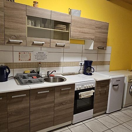 אושרסלבן Monteurzimmer Und Pension - Ampfurth מראה חיצוני תמונה