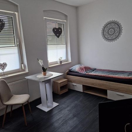 אושרסלבן Monteurzimmer Und Pension - Ampfurth מראה חיצוני תמונה